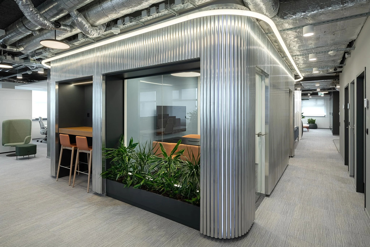 ý���ͷRTL������������λ���罻�糡